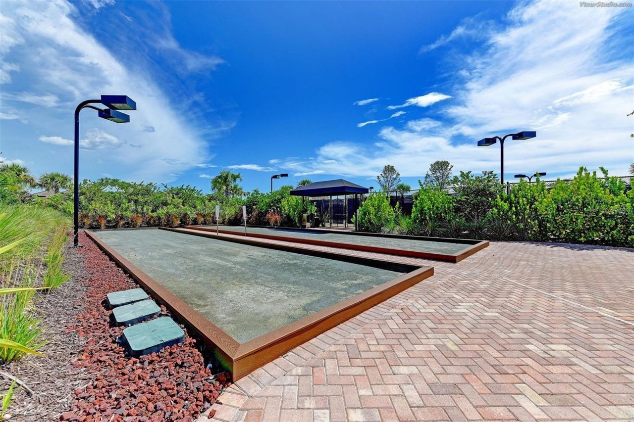 8737 Bellussi Drive, Sarasota, FL 34238 Photo