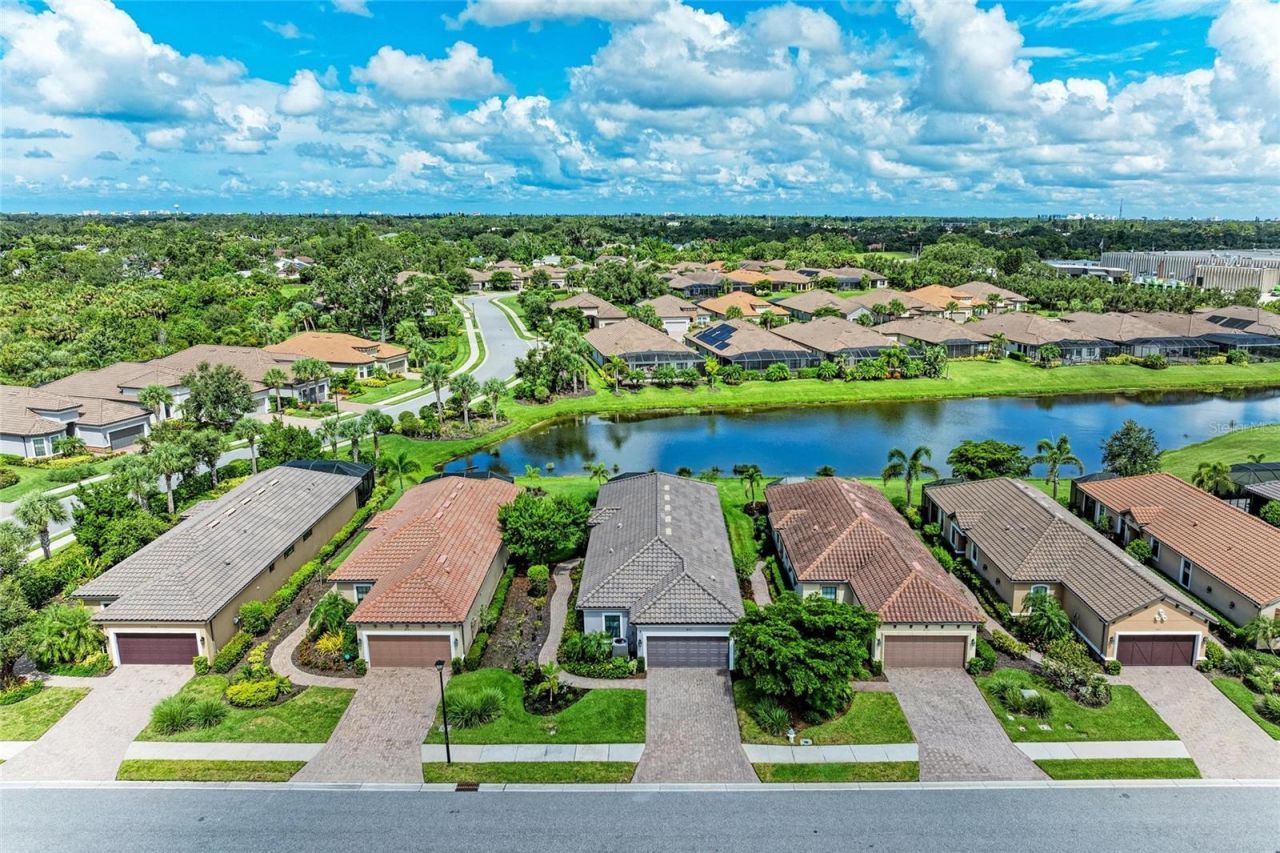 8737 Bellussi Drive, Sarasota, FL 34238 Photo