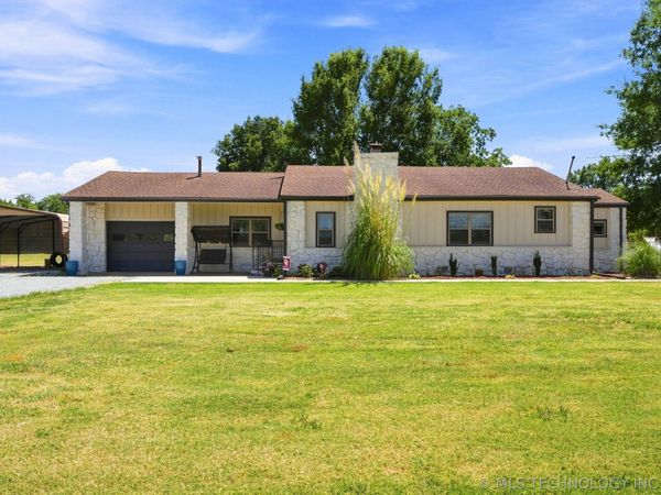 1301 W Smith Ferry Road , Muskogee, OK 74401