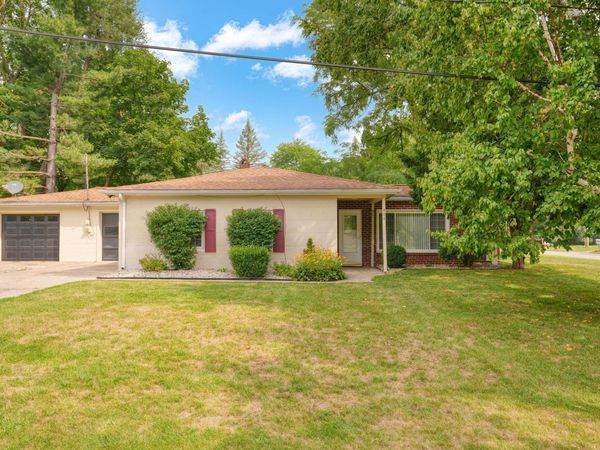 404 Heyser Street, Jackson, MI 49203