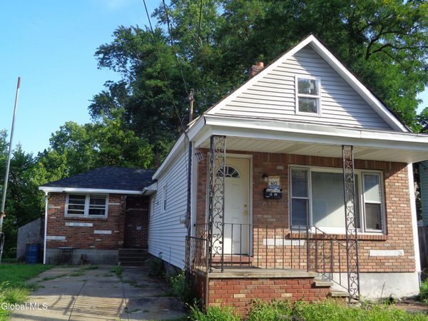 1552 4th Avenue, Schenectady, NY 12303