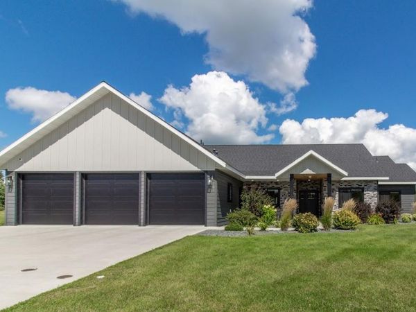 129 Altavista Drive , Detroit Lakes, MN 56501