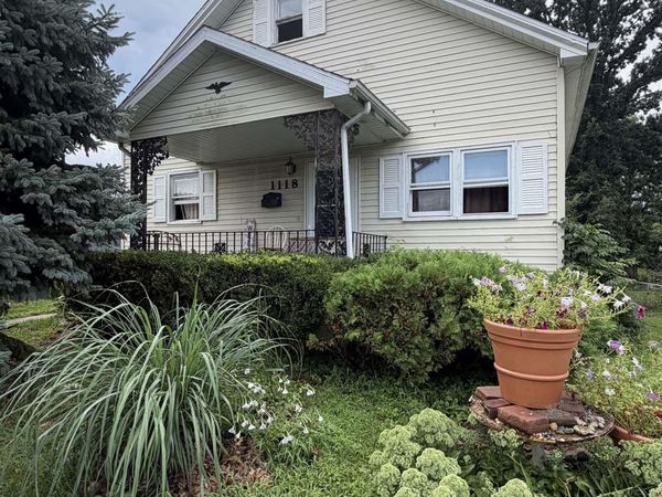 1118 E Percy Avenue, Springfield, IL 62702
