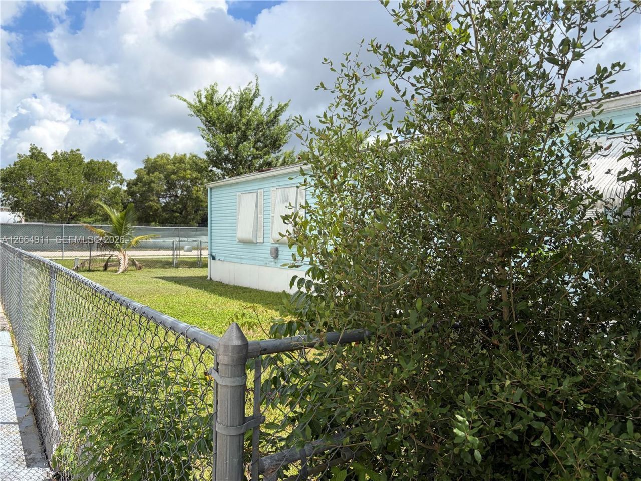 35303 SW 180th Ave Lot 347 , Homestead, FL 33034 Photo