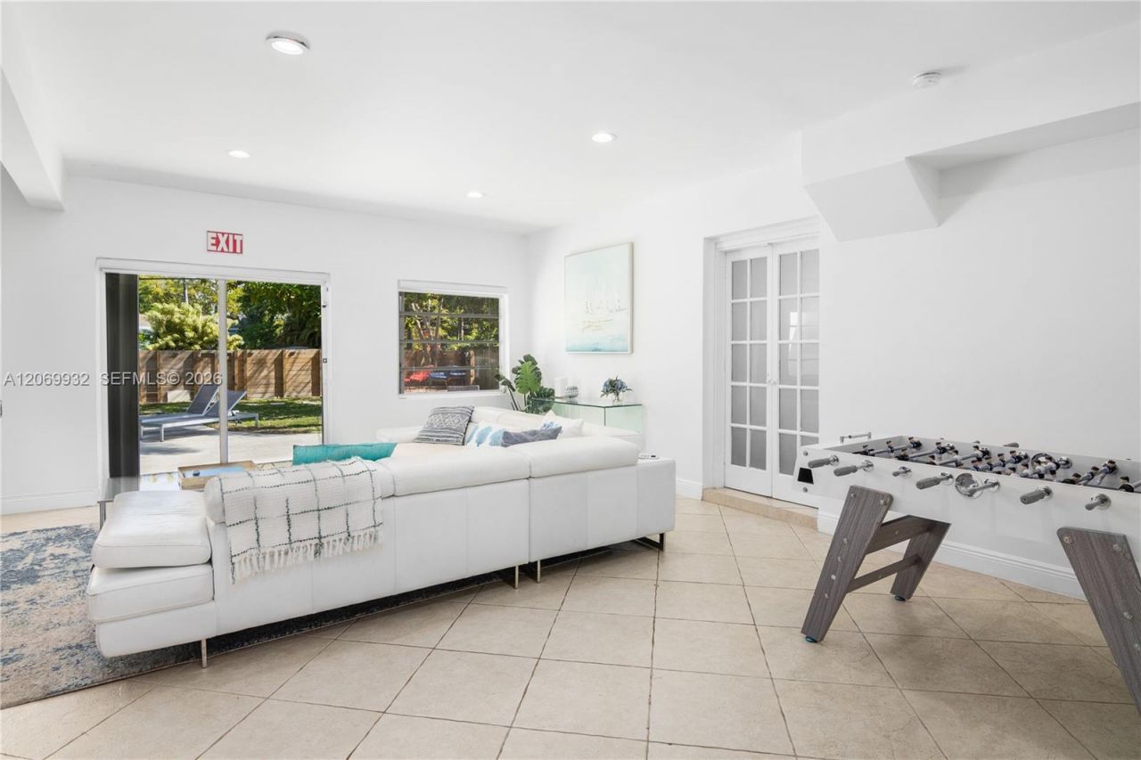 1527 Fletcher St , Unit NA, Hollywood, FL 33020 Photo