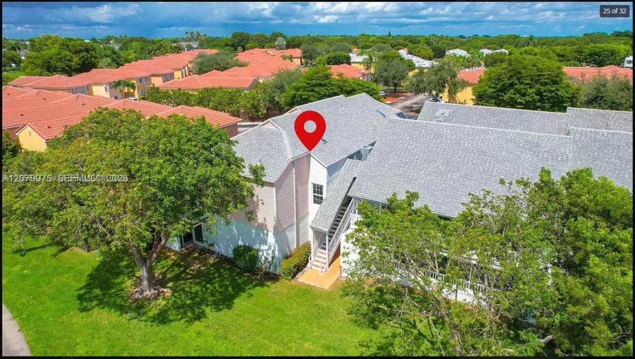 10521 Mahogany Key Cir , Unit 207, Miami, FL 33196 Photo