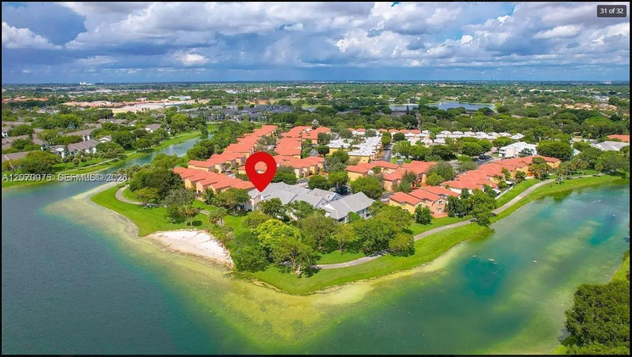 10521 Mahogany Key Cir , Unit 207, Miami, FL 33196 Photo