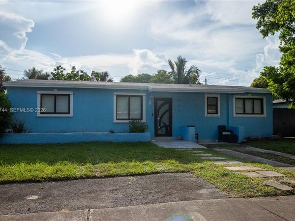 901 NW 33rd Dr , Lauderhill, FL 33311