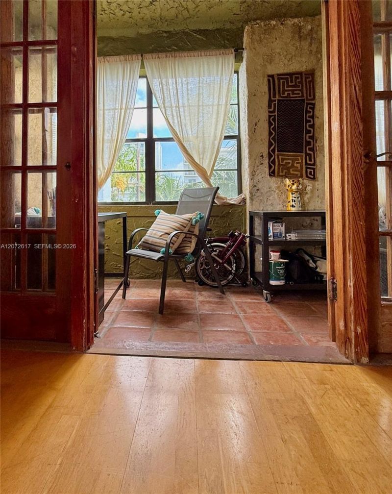 934 Michigan Ave , Unit 304, Miami Beach, FL 33139 Photo