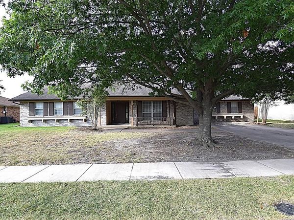 719 Bowie Street, Forney, TX 75126