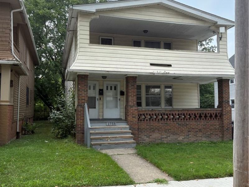 1758 Algonac Road , Cleveland, OH 44112 Photo 3
