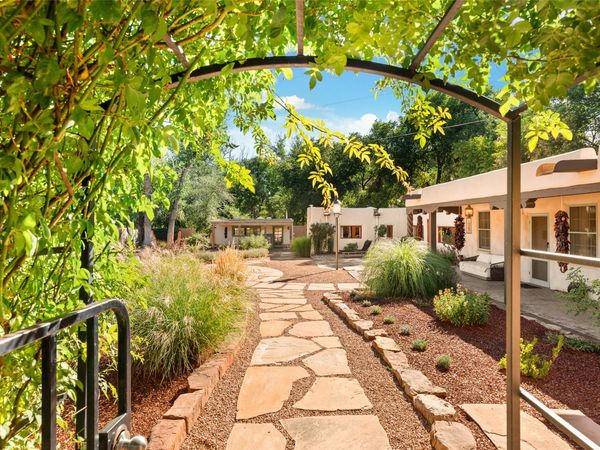 1571 Bishops Lodge Road , Santa Fe, NM 87506