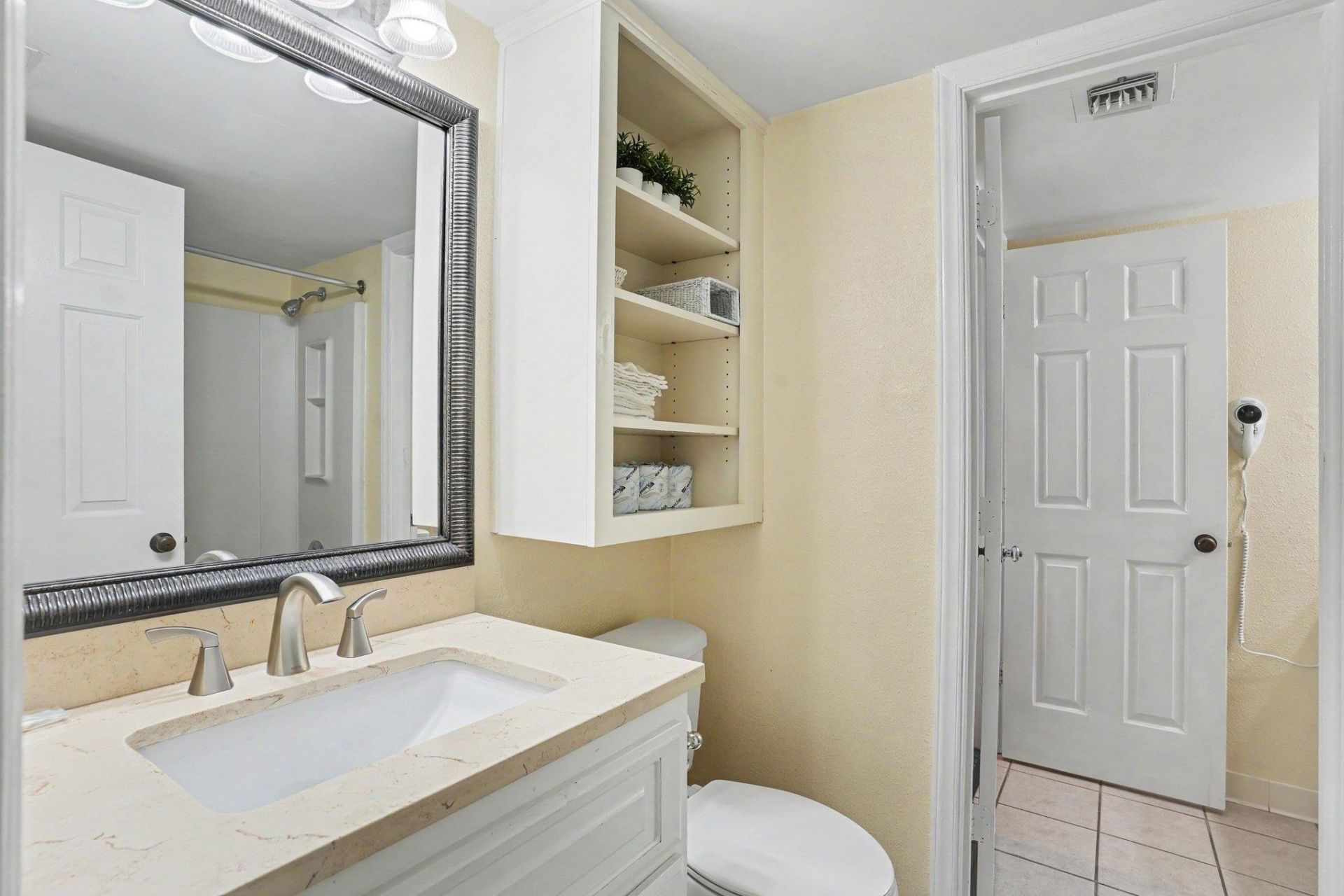 5511 N Ocean Blvd. Photo 17