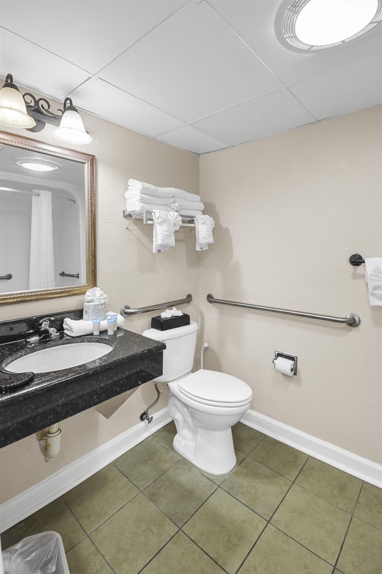 1200 N Ocean Blvd. Photo 15