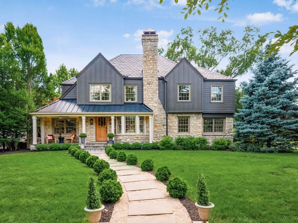 1899 Tremont Road , Columbus, OH 43212