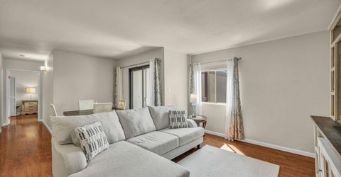2955 Lakeside Drive, Unit 319, Reno, NV 89509 Photo