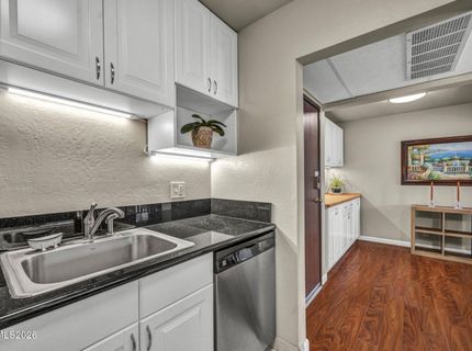 2955 Lakeside Drive, Unit 319, Reno, NV 89509 Photo