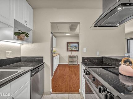 2955 Lakeside Drive, Unit 319, Reno, NV 89509 Photo