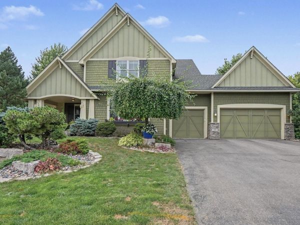 11665 Azure Court, Inver Grove Heights, MN 55077