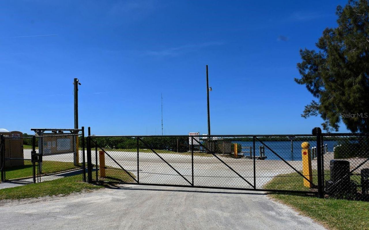 415 49th Street W, Palmetto, FL 34221 Photo