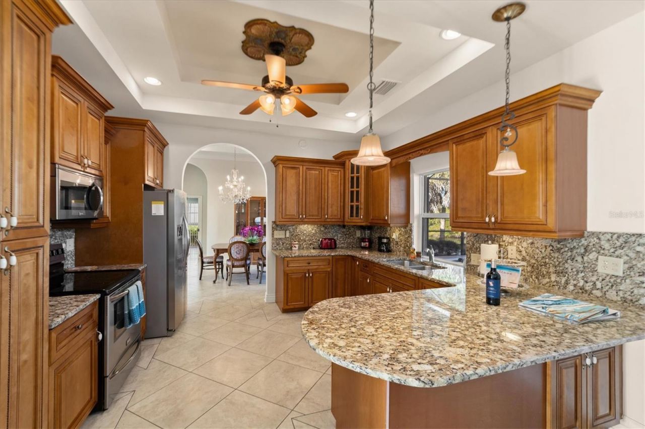 4937 Oxford Drive, Siesta Key, FL 34242 Photo