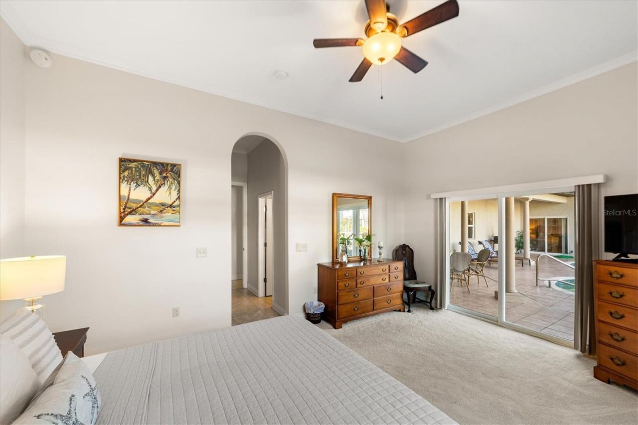 4937 Oxford Drive, Siesta Key, FL 34242 Photo
