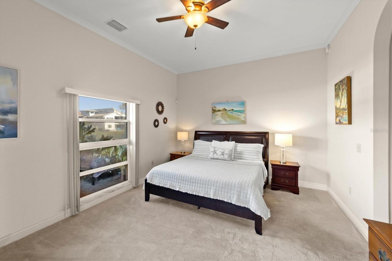 4937 Oxford Drive, Siesta Key, FL 34242 Photo