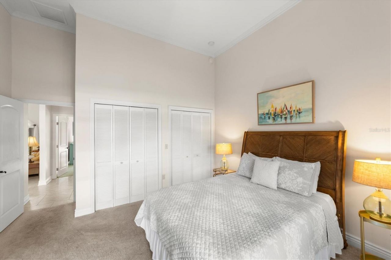 4937 Oxford Drive, Siesta Key, FL 34242 Photo