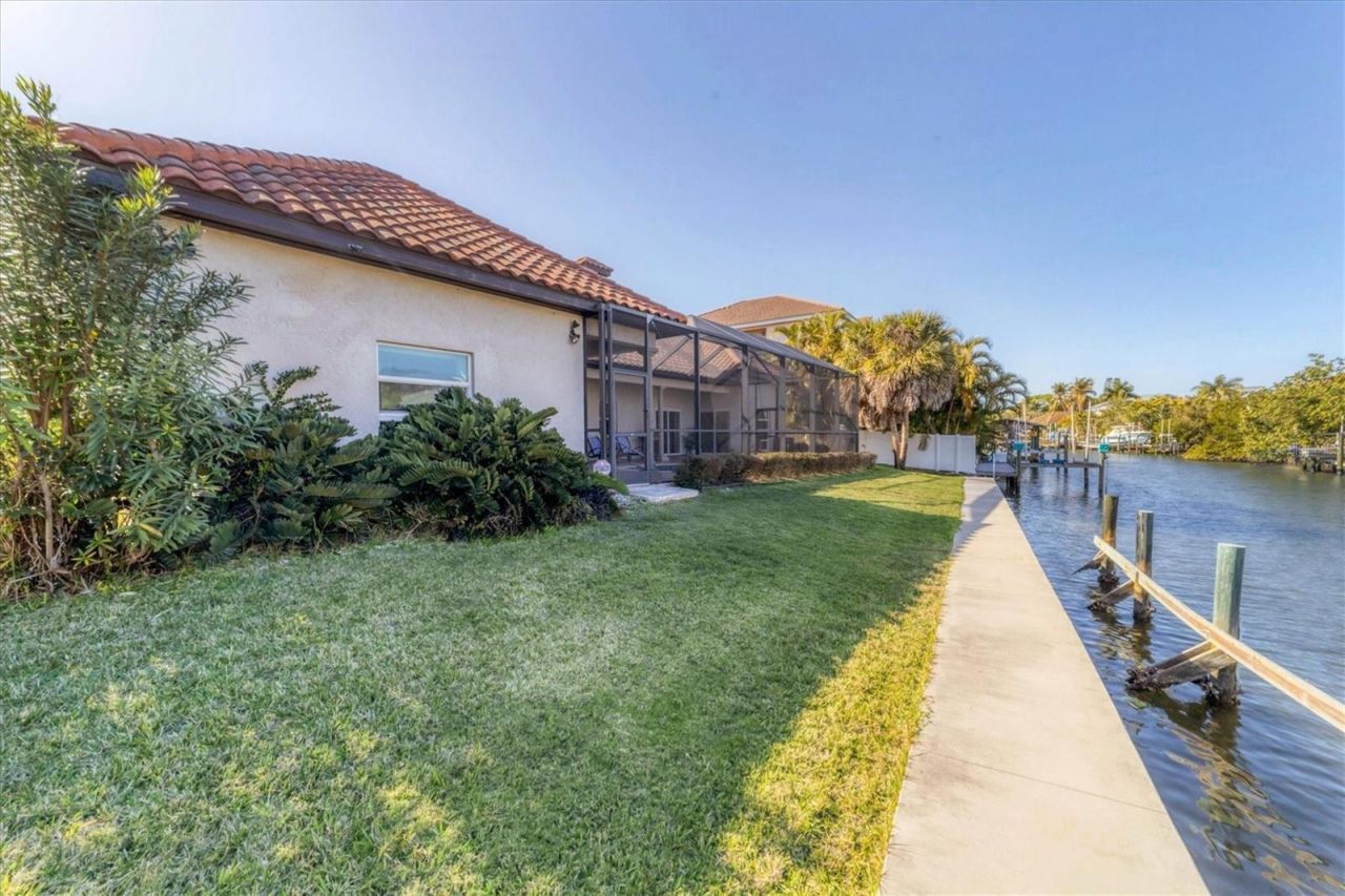 4937 Oxford Drive, Siesta Key, FL 34242 Photo