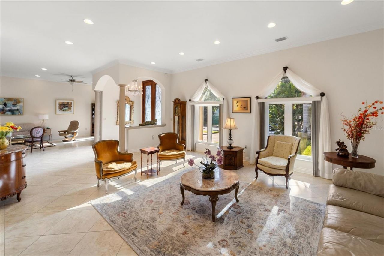 4937 Oxford Drive, Siesta Key, FL 34242 Photo
