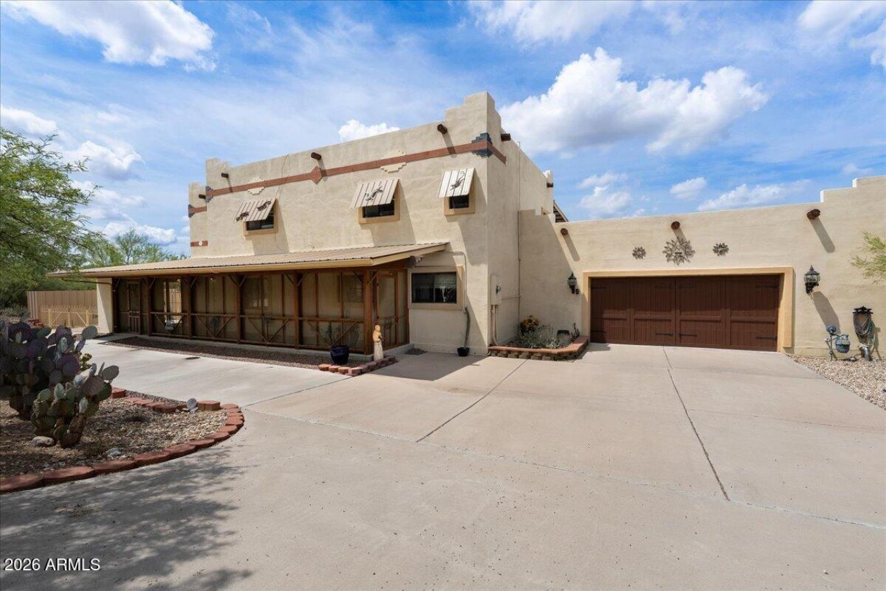 34900 S WESTRIDGE Lane, Black Canyon City, AZ 85324