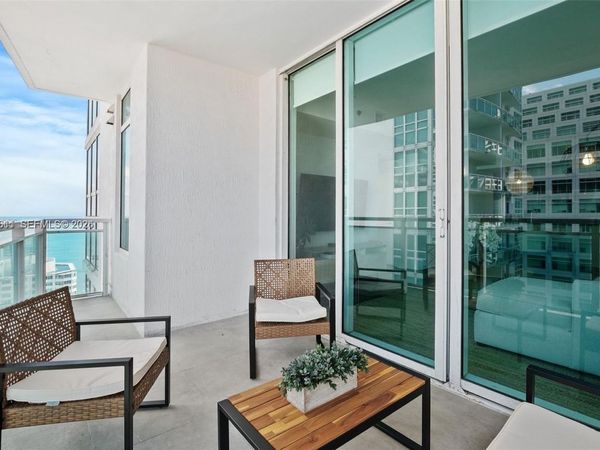 951 Brickell Ave, Unit 2700, Miami, FL 33131