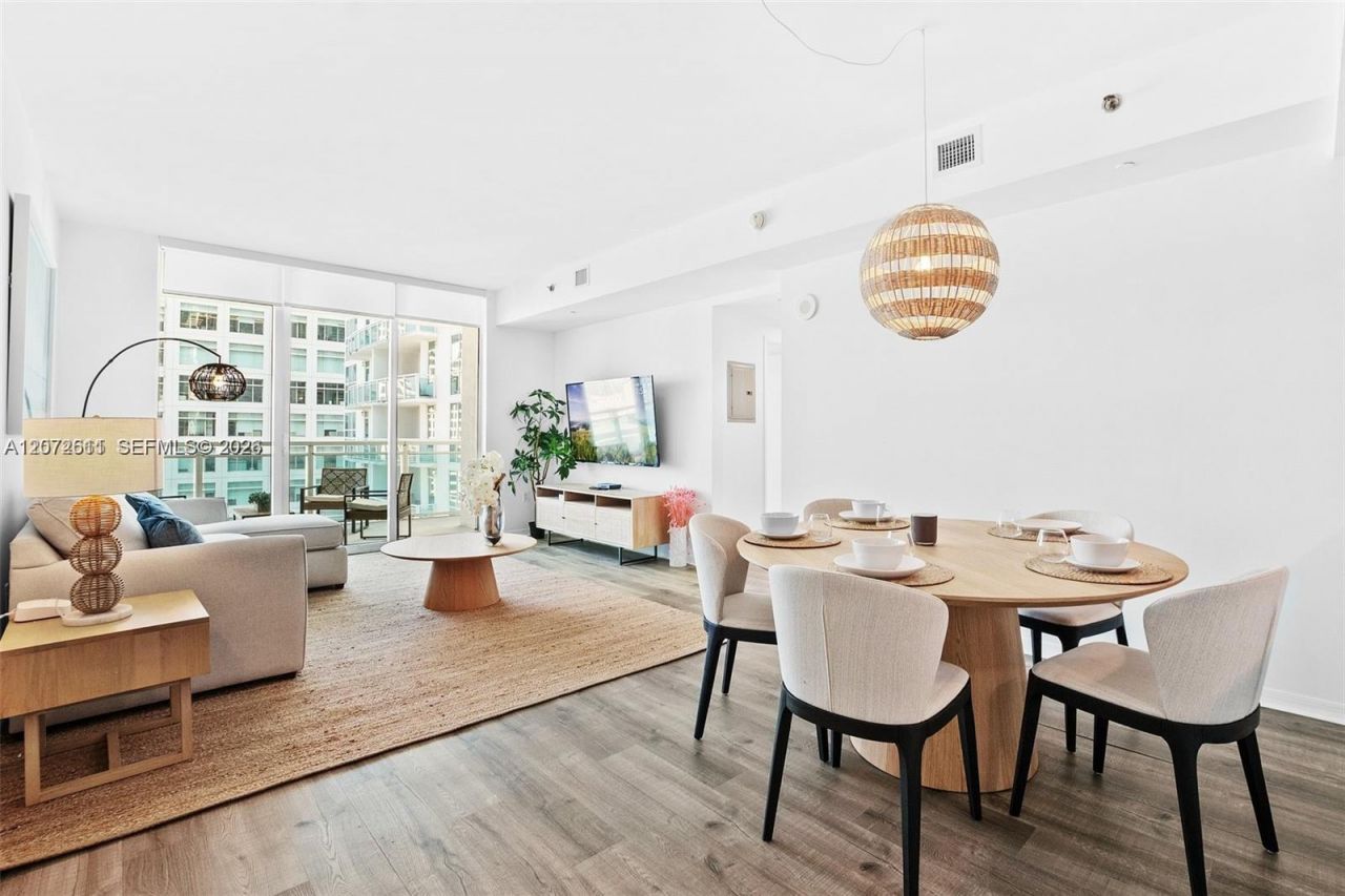 951 Brickell Ave, Unit 2700, Miami, FL 33131 Photo