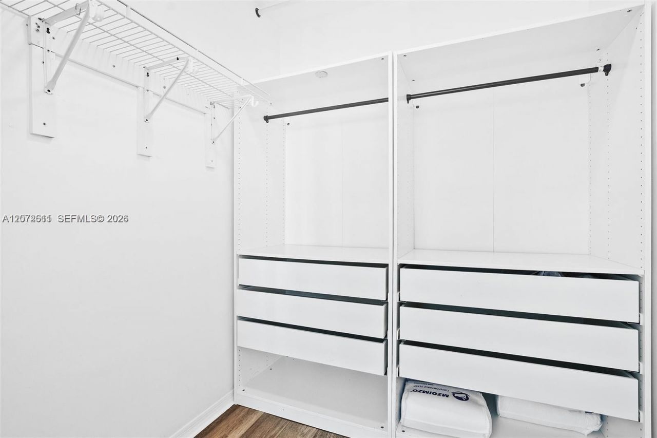 951 Brickell Ave, Unit 2700, Miami, FL 33131 Photo