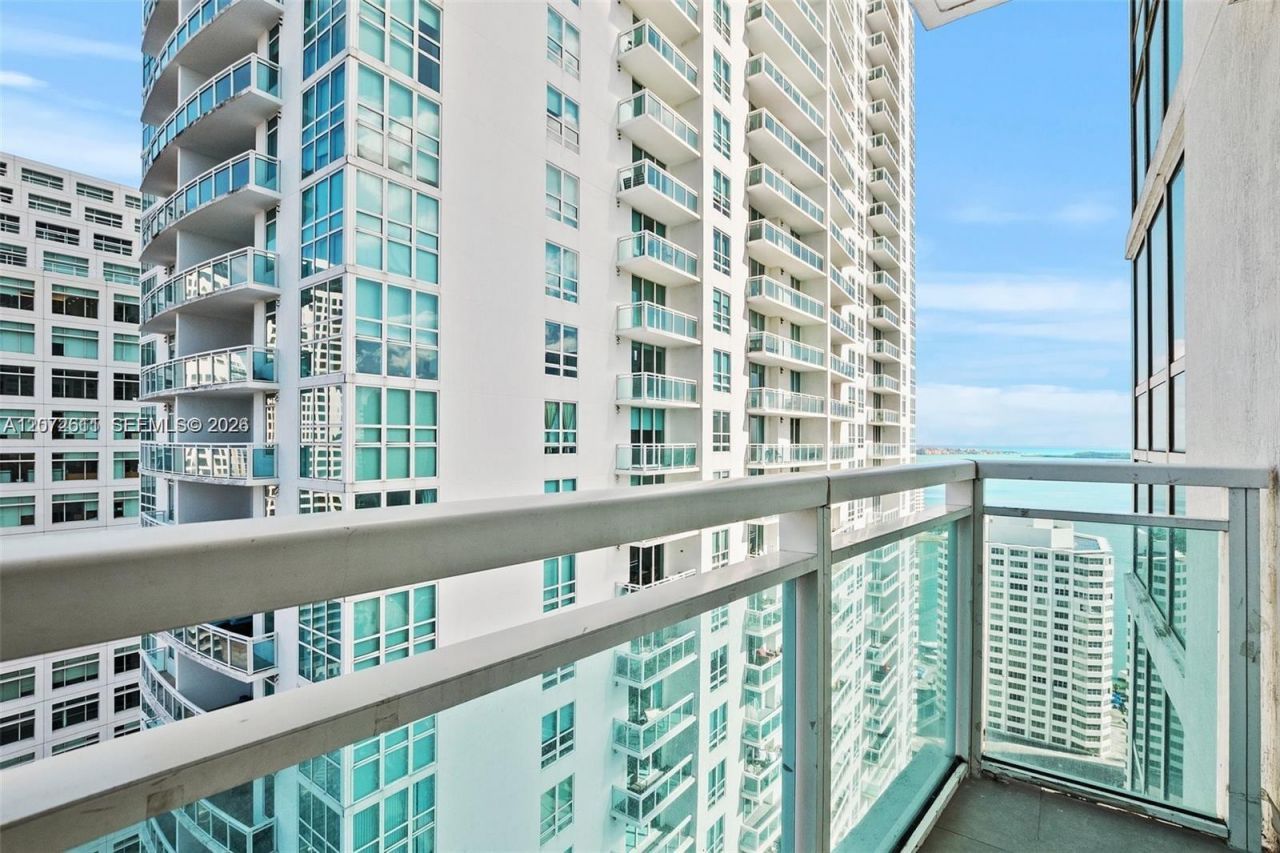 951 Brickell Ave, Unit 2700, Miami, FL 33131 Photo
