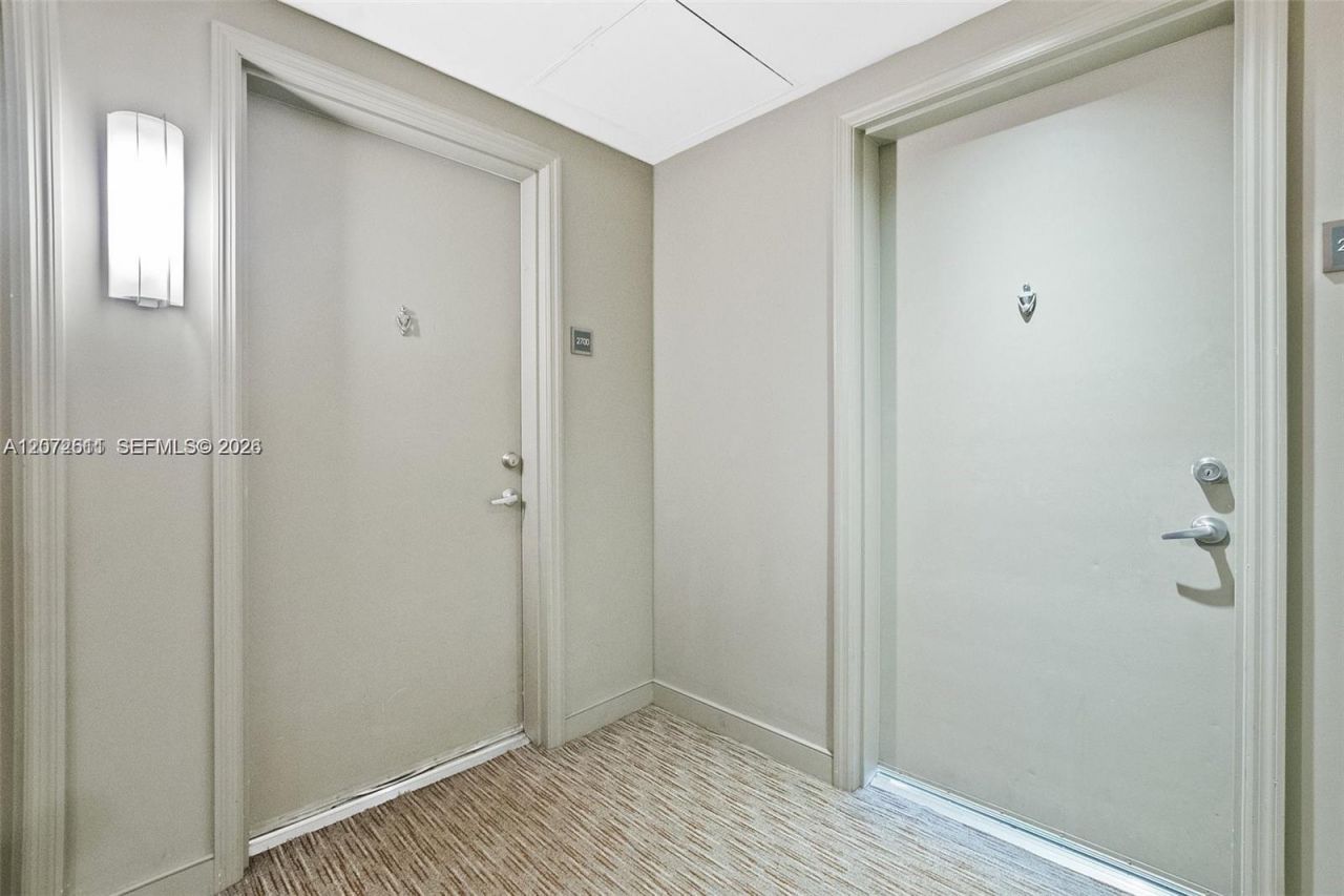 951 Brickell Ave, Unit 2700, Miami, FL 33131 Photo