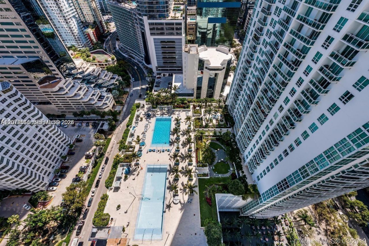 951 Brickell Ave, Unit 2700, Miami, FL 33131 Photo