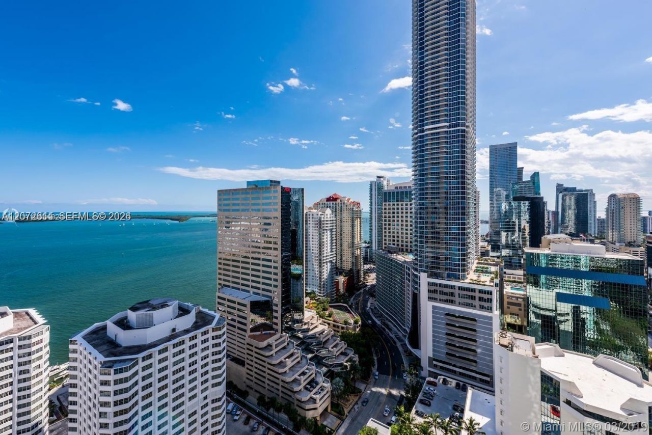 951 Brickell Ave, Unit 2700, Miami, FL 33131 Photo