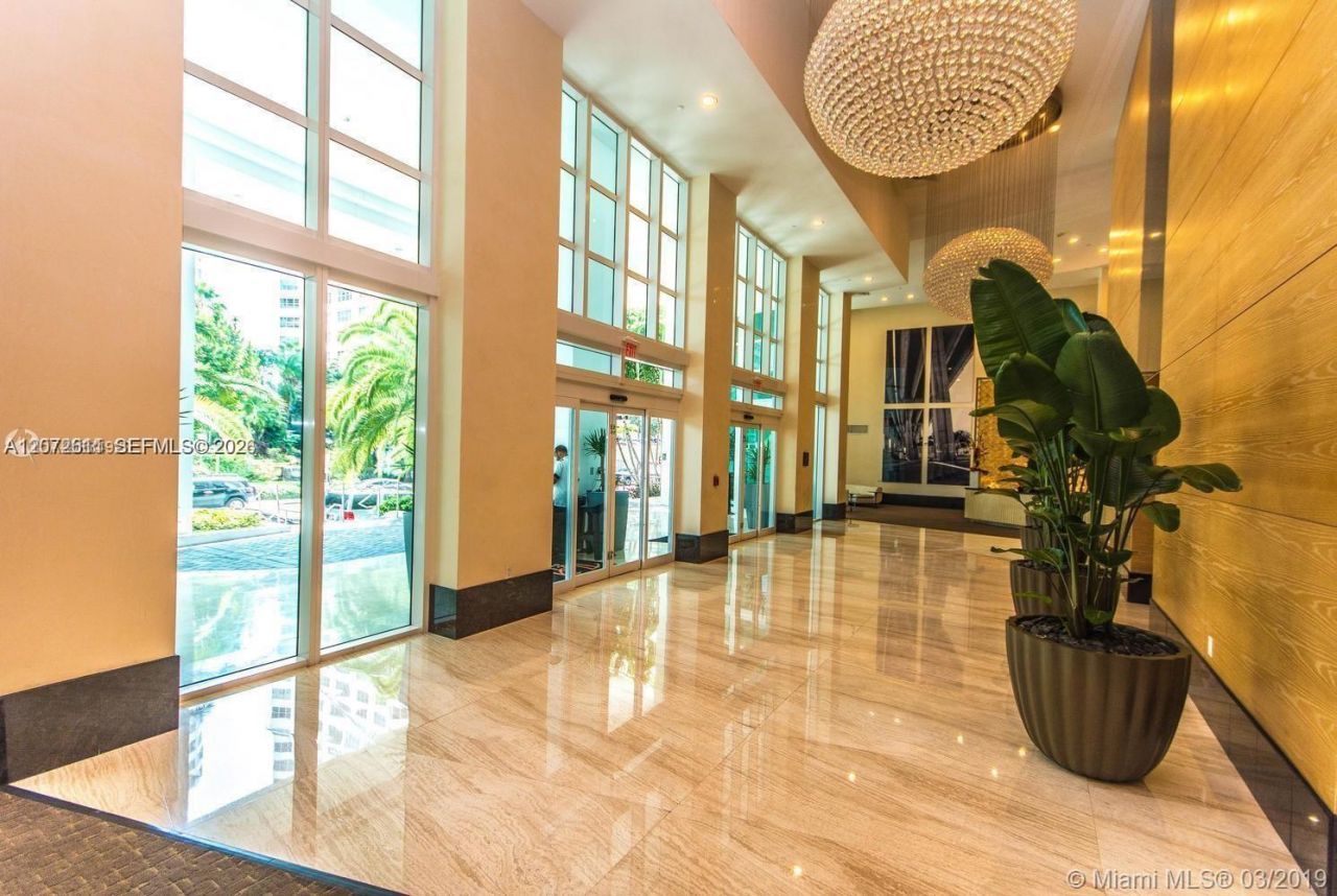 951 Brickell Ave, Unit 2700, Miami, FL 33131 Photo