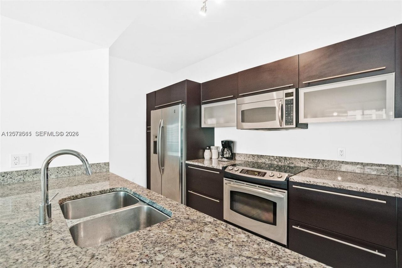 951 Brickell Ave, Unit 2700, Miami, FL 33131 Photo