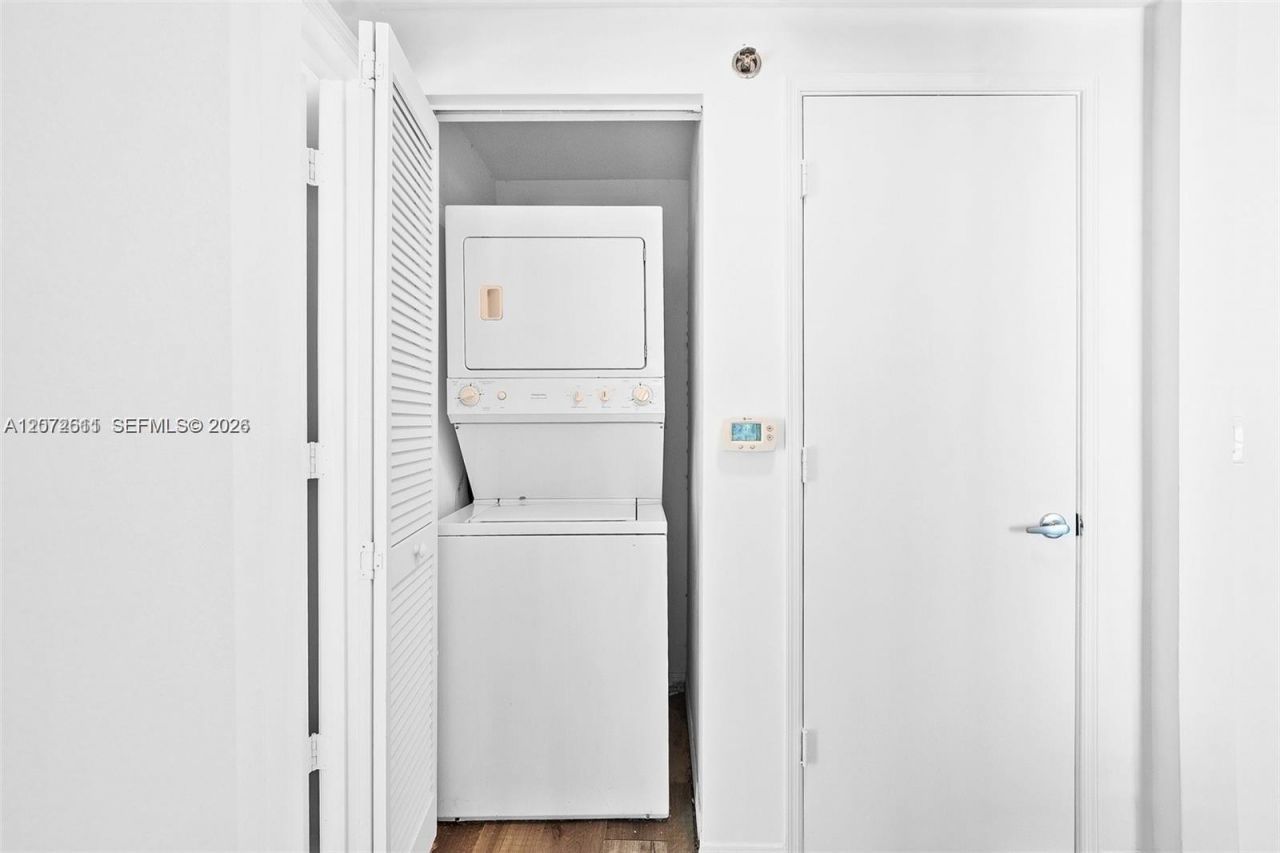 951 Brickell Ave, Unit 2700, Miami, FL 33131 Photo