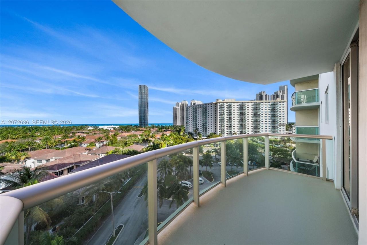 19380 Collins Ave , Unit 826, Sunny Isles Beach, FL 33160 Photo