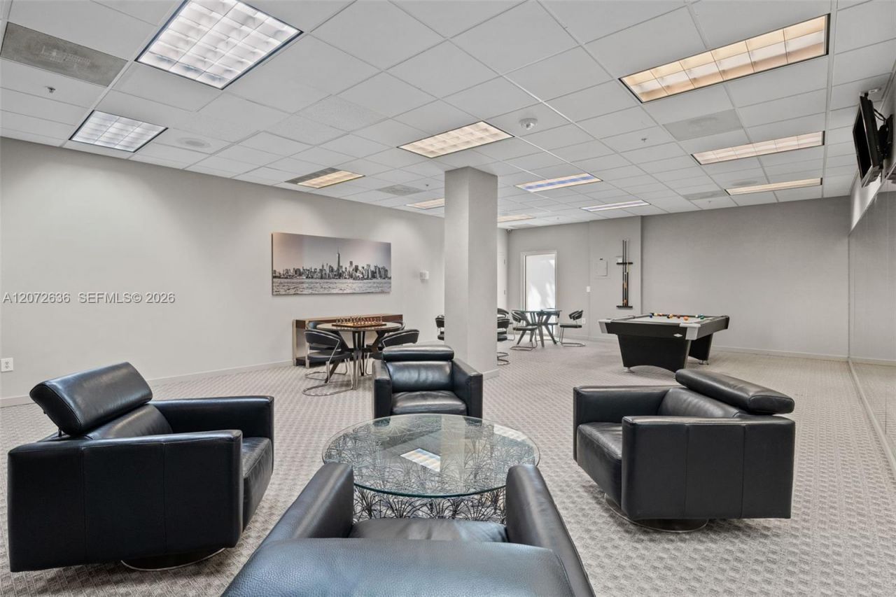 19380 Collins Ave , Unit 826, Sunny Isles Beach, FL 33160 Photo
