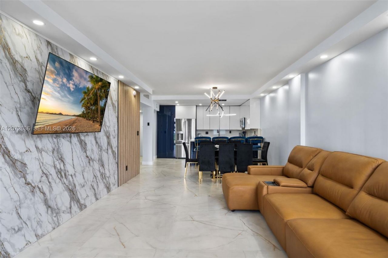 19380 Collins Ave , Unit 826, Sunny Isles Beach, FL 33160 Photo