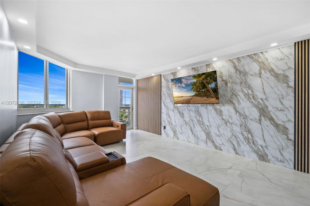 19380 Collins Ave , Unit 826, Sunny Isles Beach, FL 33160 Photo