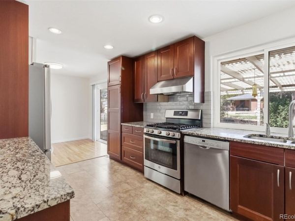 6085 Parfet Street, Arvada, CO 80004