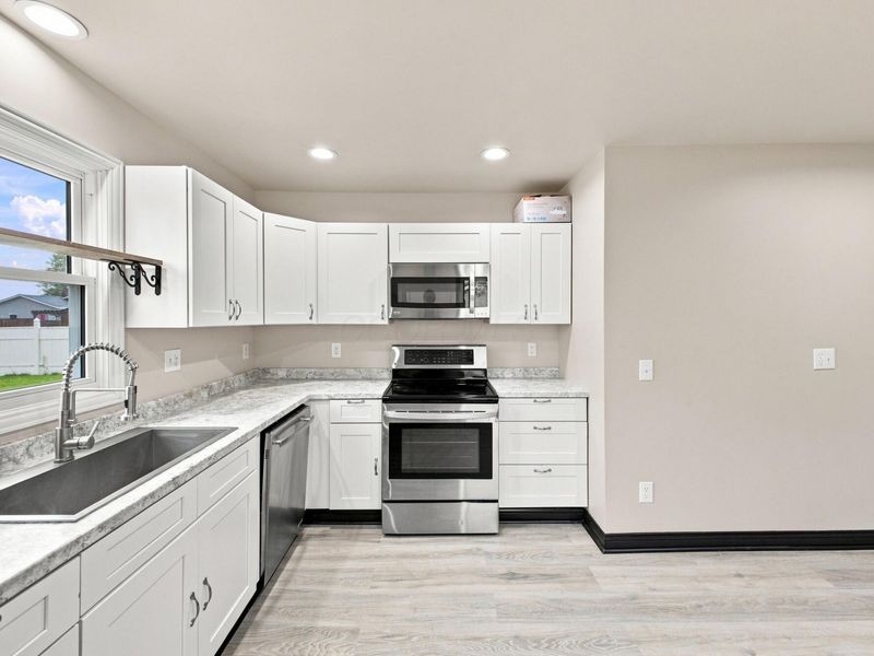 109 Dover Road, London, OH 43140 Photo 12