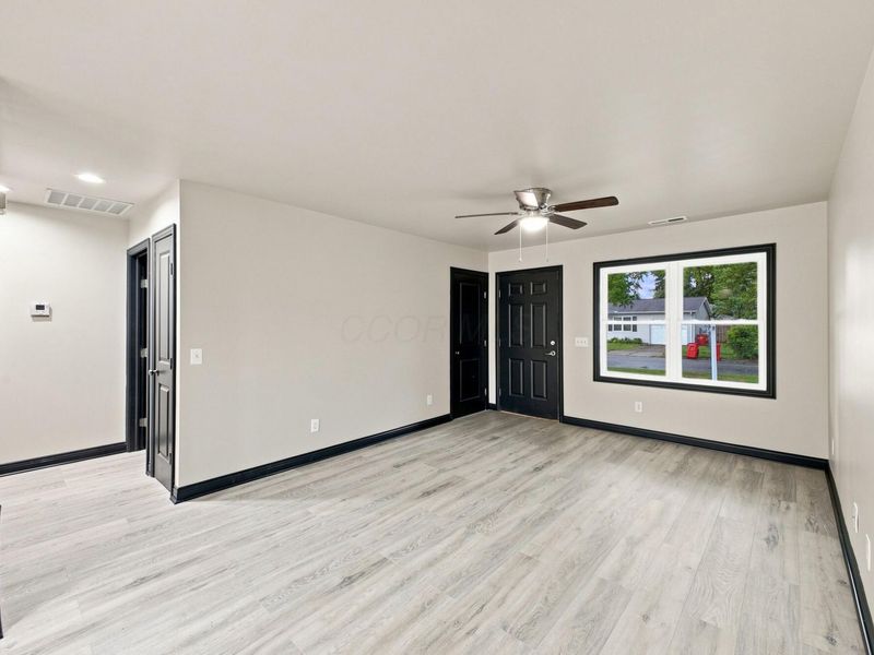 109 Dover Road, London, OH 43140 Photo 9
