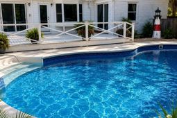 1410 N Edgewater Drive photo 4