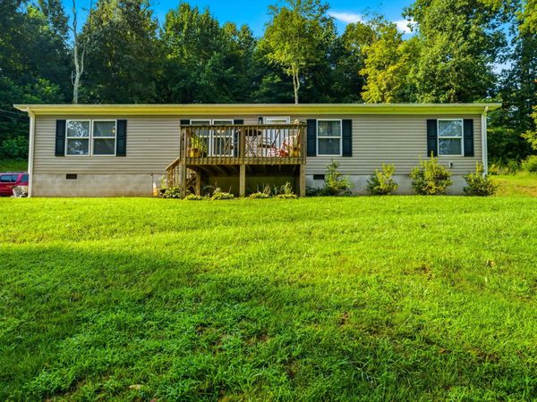 7812 Stagecoach Road, Whitesburg, TN 37891